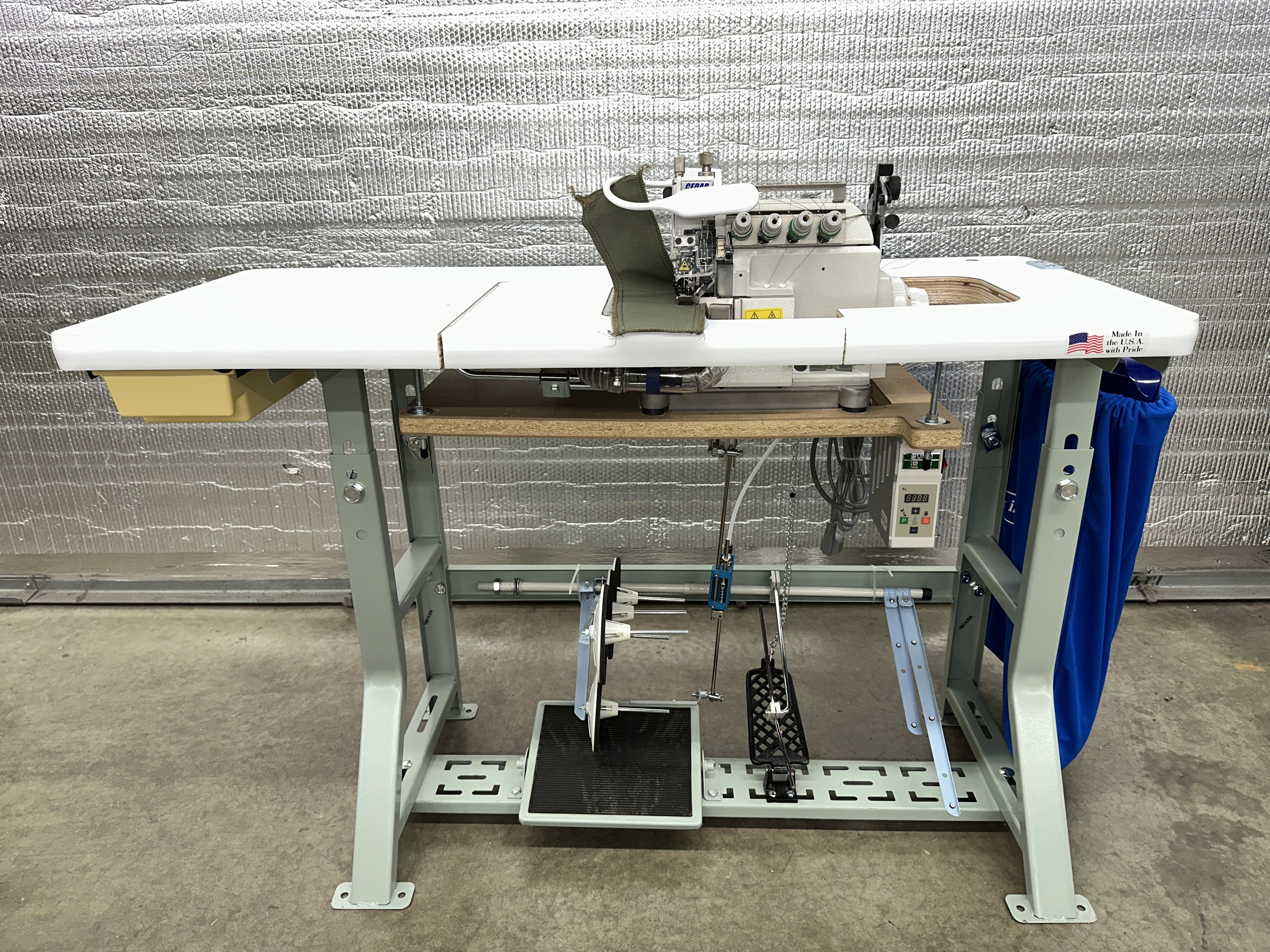 CST-3216H-A05-535 view 3