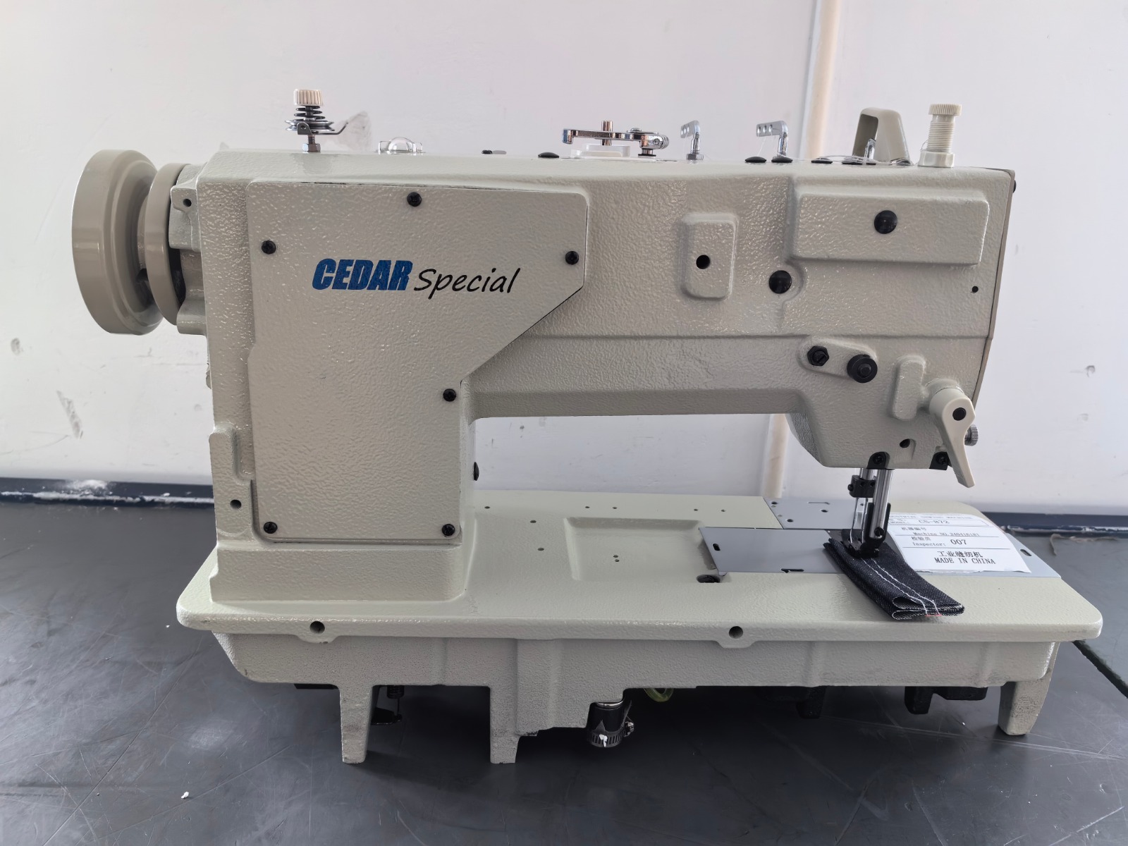 CS-872D view 3